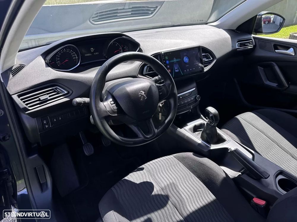 Peugeot 308 - 24