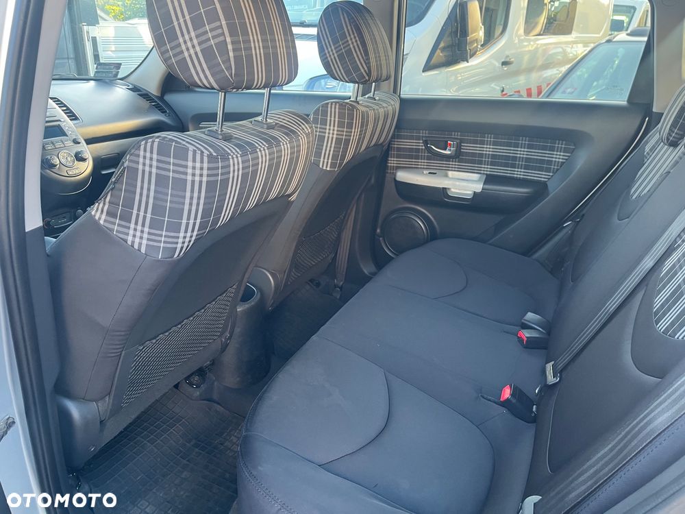 Kia Soul 1.6 CRDI M - 6