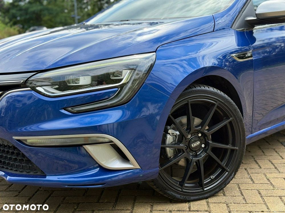 Renault Megane TCe 140 GPF GT LINE - 36