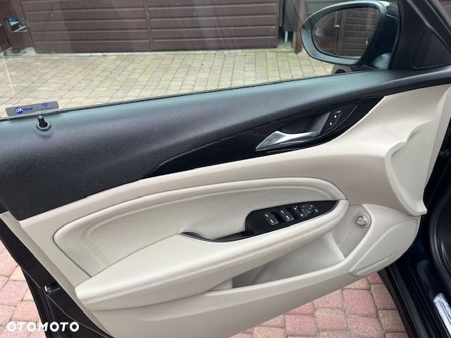 Opel Insignia 1.6 Automatik Business Innovation - 23