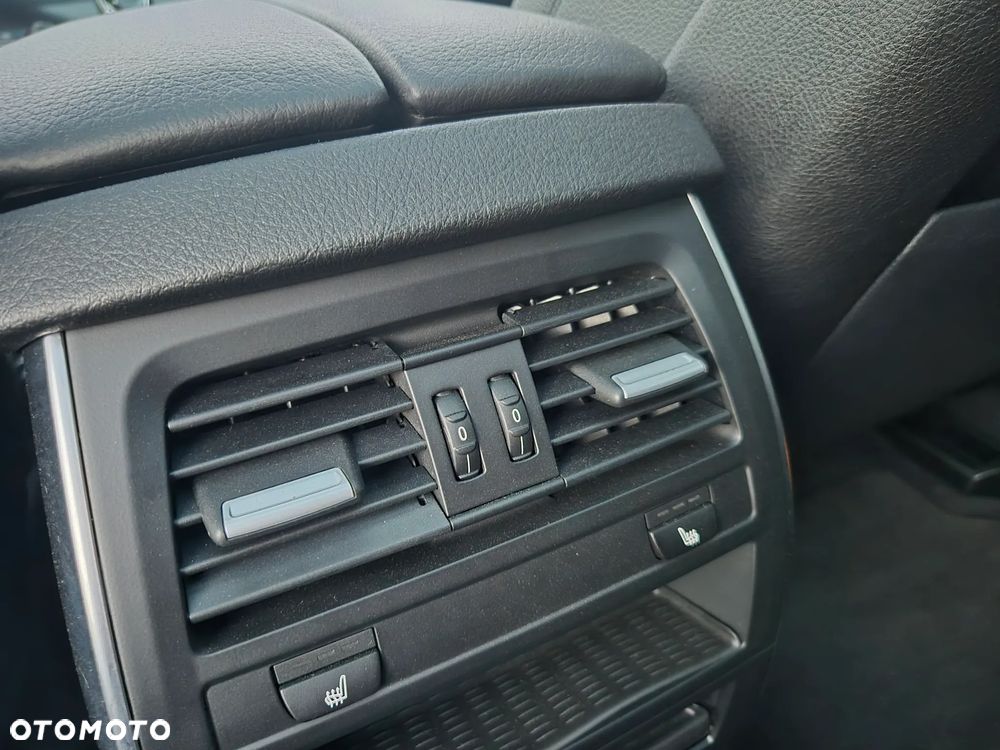 BMW 5GT - 24