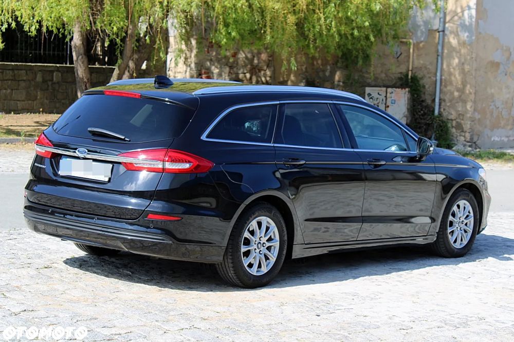 Ford Mondeo - 12