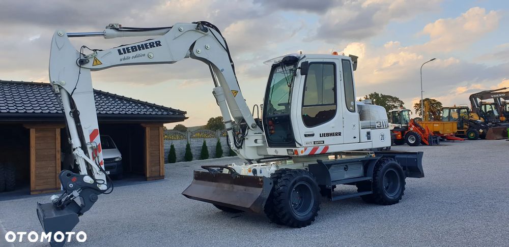 Liebherr 311 rok 2007 łyżka skarpowa hydr. + do kopania 2xpług klima oryginał - 2