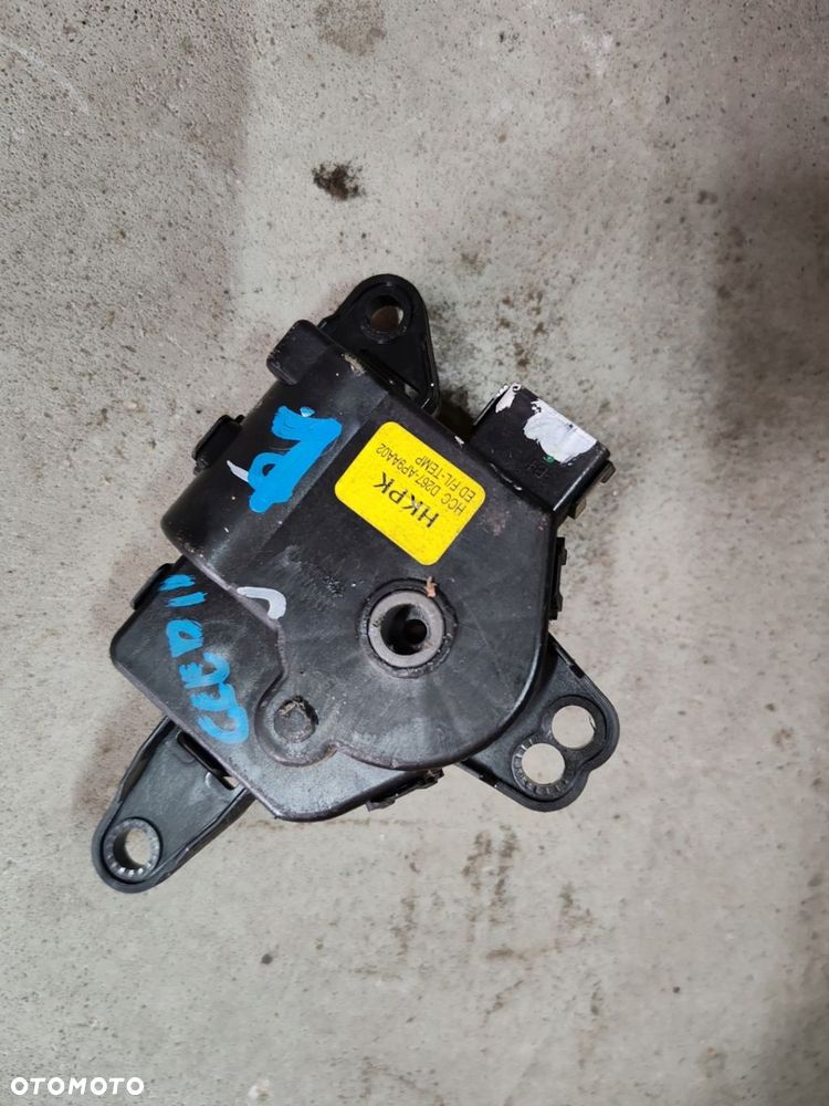 Silniczek nagrzewnicy lewy d267-ap9aa02 Kia Ceed II 12-16