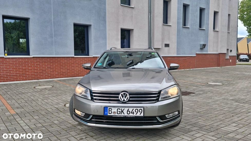 Volkswagen Passat - 8