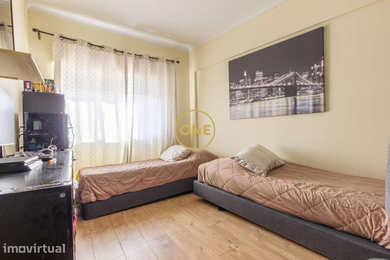 Apartamento T3 a 2 min Comboio Rinchoa, Rio Mouro, Sintra - Grande imagem: 5/25