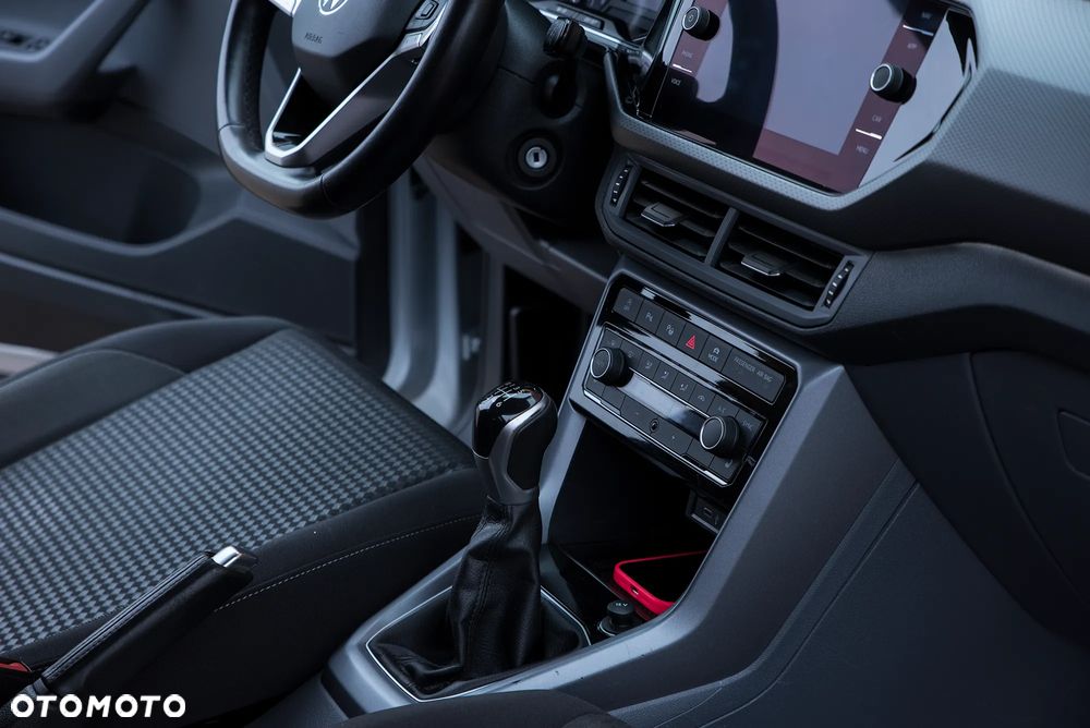 Volkswagen T-Cross - 18