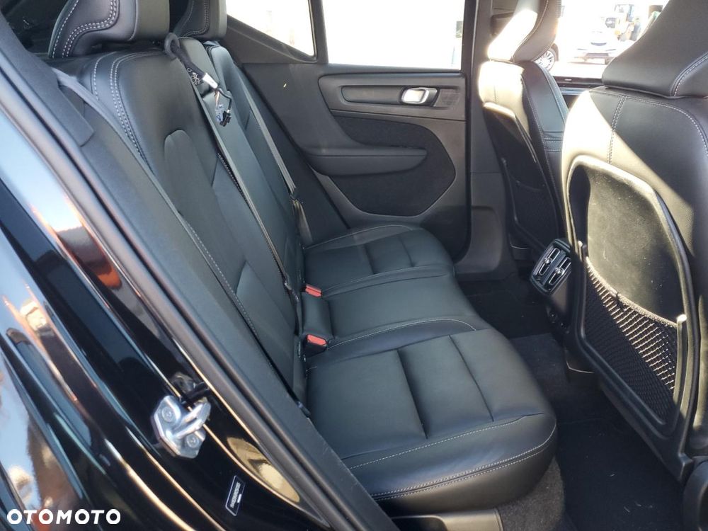 Volvo XC 40 T5 AWD Momentum - 11