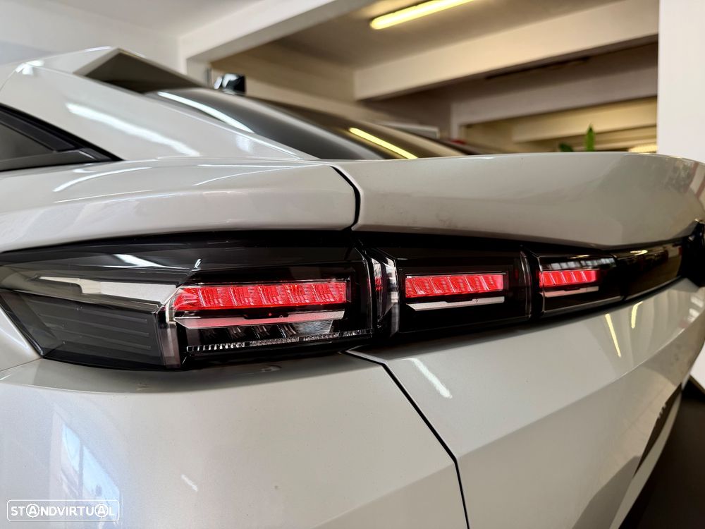 Peugeot 408 - 12