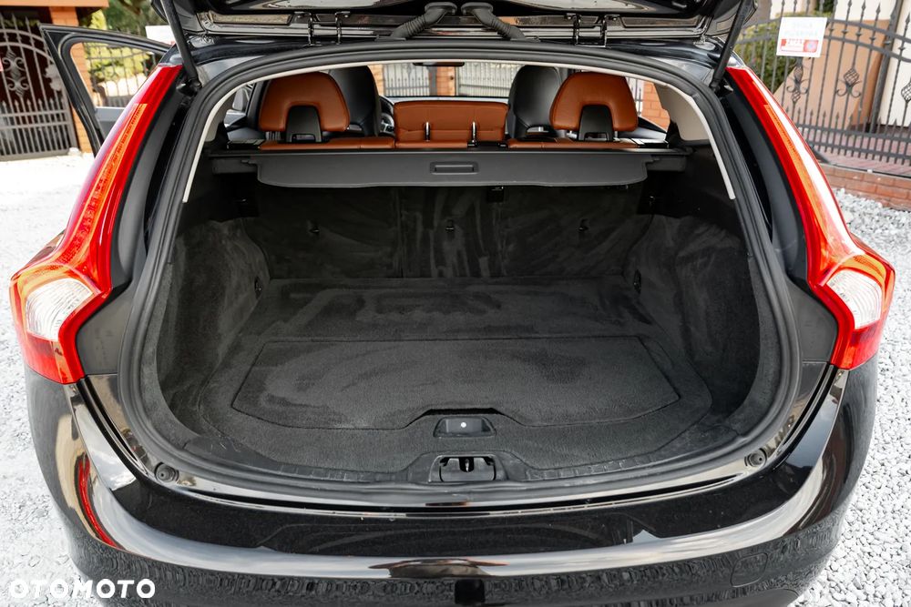 Volvo V60 D3 Geartronic Momentum - 16