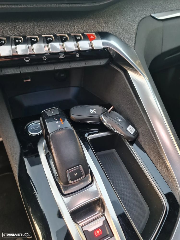 Peugeot 3008 1.2 PureTech GT Line EAT6 - 17