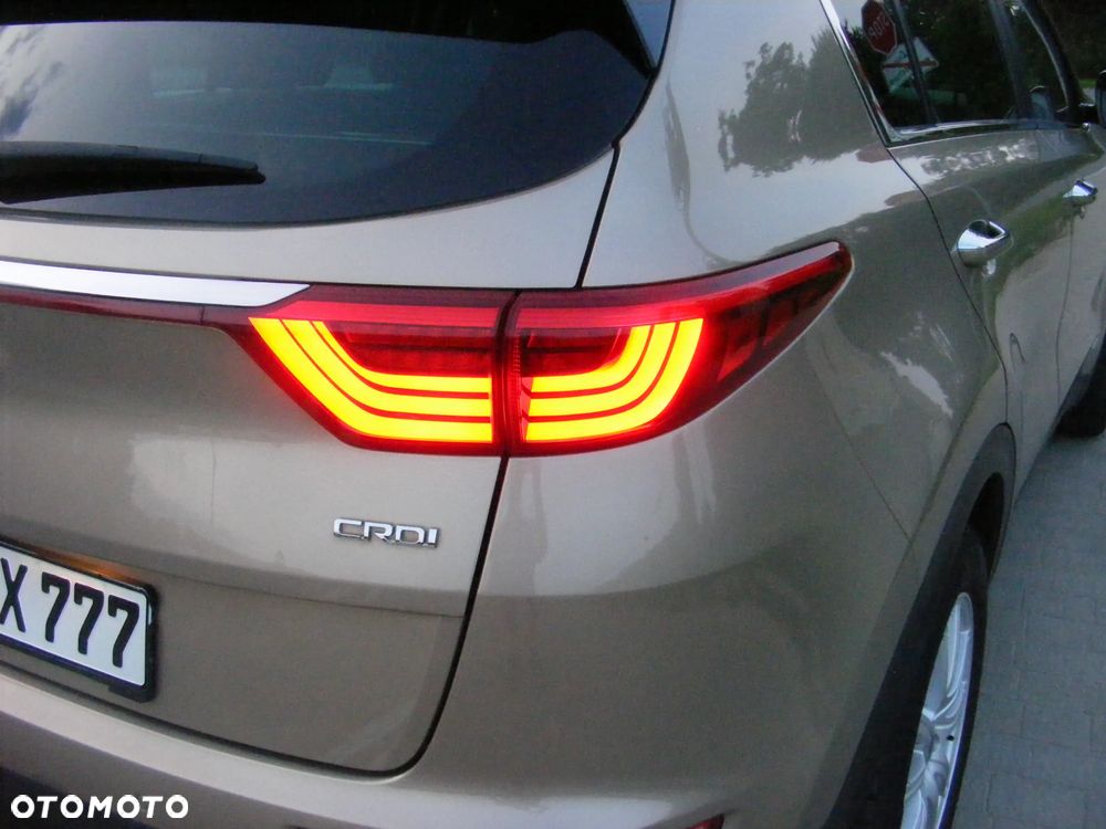 Kia Sportage 2,0 CRDI AWD Platinum - 28