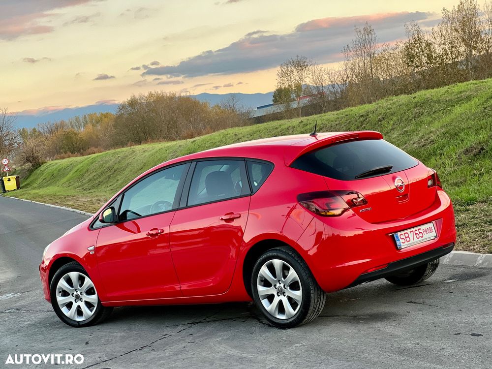 Opel Astra 1.6 Sport - 4
