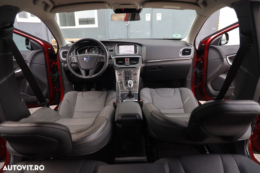 Volvo V40 Cross Country D2 - 12