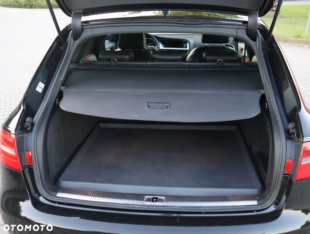 Audi A4 Avant - 11