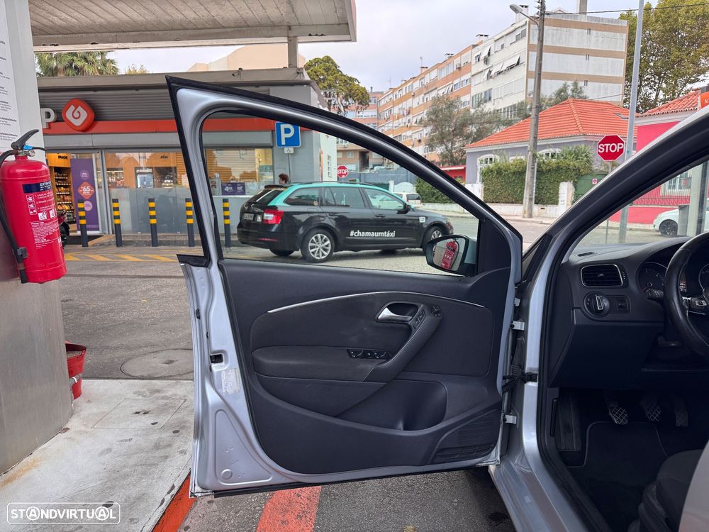 VW Polo 1.4 TDi Confortline - 9