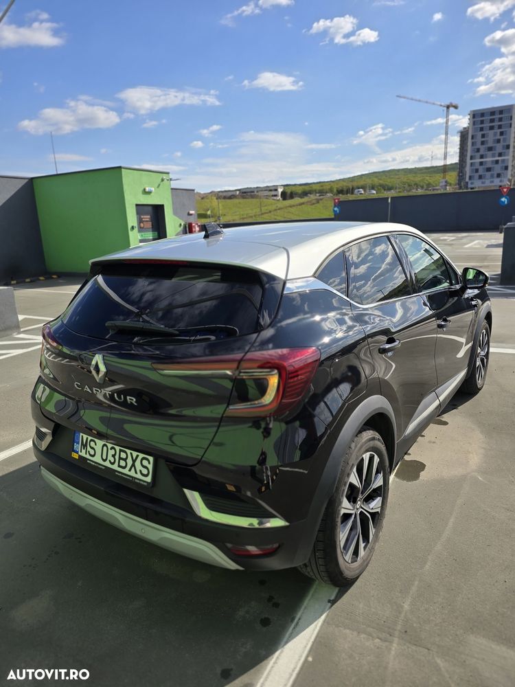 Renault Captur MHEV 140 EDC Techno - 4