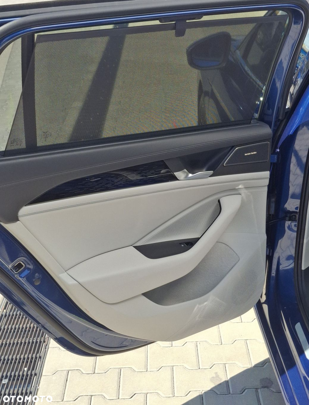 Volkswagen Passat 2.0 TDI SCR Elegance DSG - 24