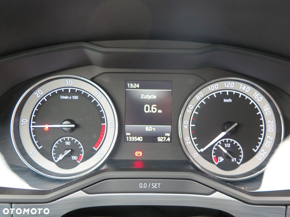 Skoda Superb 2.0 TDI Ambition - 10