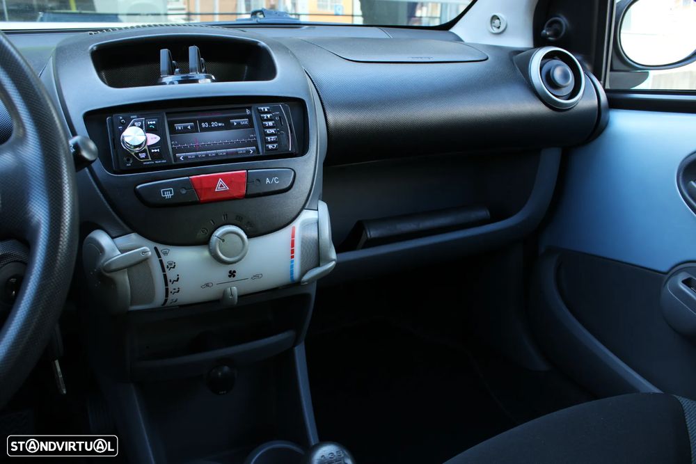 Toyota Aygo 1.0 + AC+VSC - 21