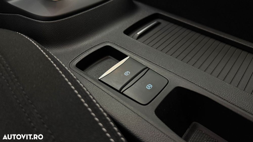 Ford Focus 1.5 EcoBlue Titanium Business - 33