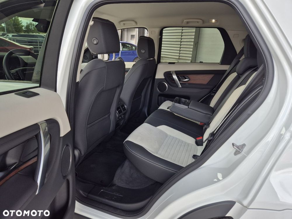 Land Rover Discovery Sport D200 - 11