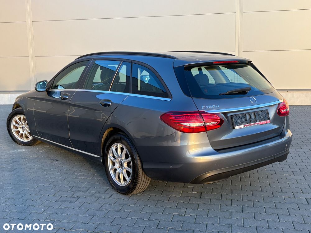 Mercedes-Benz Klasa C 180 d 9G-TRONIC - 12