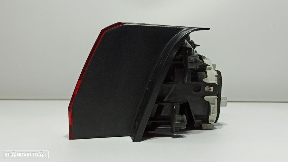 FAROLIM TRASEIRO ESQUERDO VOLKSWAGEN GOLF VII LIM. ADVANCE BLUEMOTION - 4