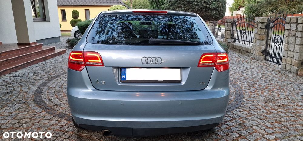 Audi A3 Sportback 1.6 Ambition - 4