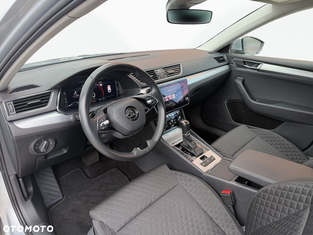 Skoda Superb 2.0 TDI SCR Ambition DSG - 10