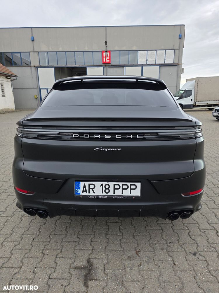 Porsche Cayenne Coupe - 8