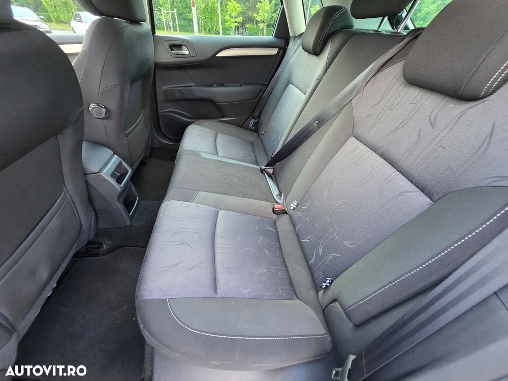 Citroën C4 1.6 e-HDi FAP Seduction - 9