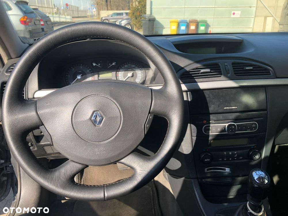 Renault Laguna 1.9 dCi Confort Authentique - 14