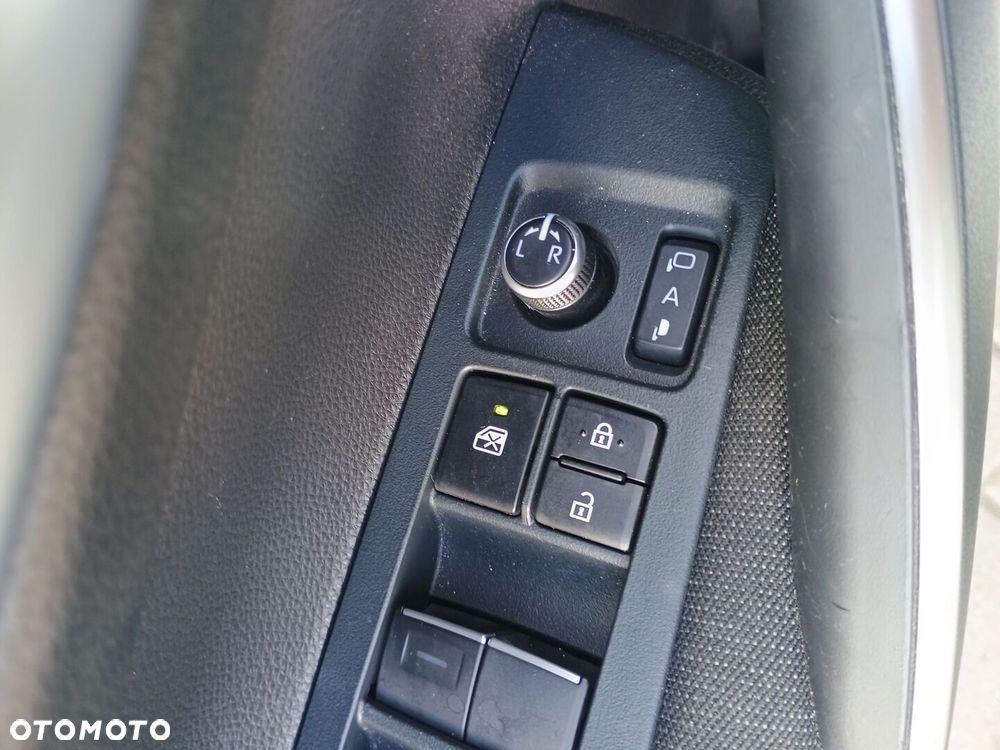 Toyota Corolla 1.8 Hybrid Style - 25