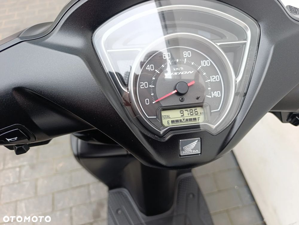 Honda Vision - 18
