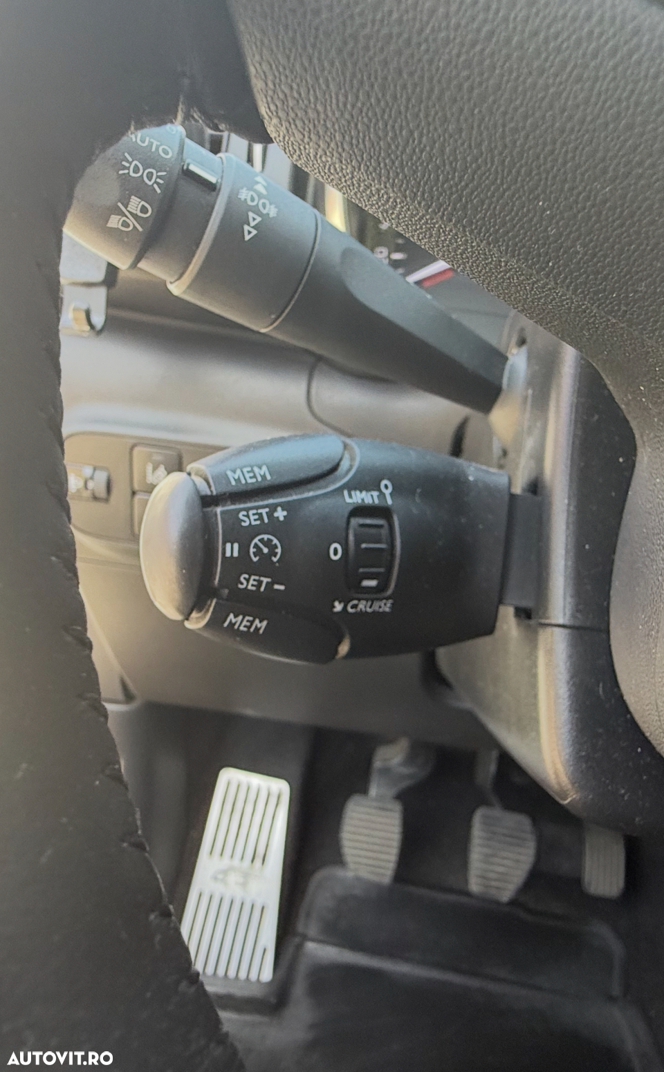 Citroën C3 1.2 PureTech BVM Shine - 9