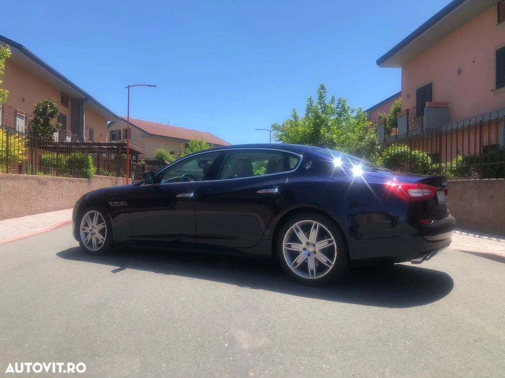 Maserati Quattroporte - 2
