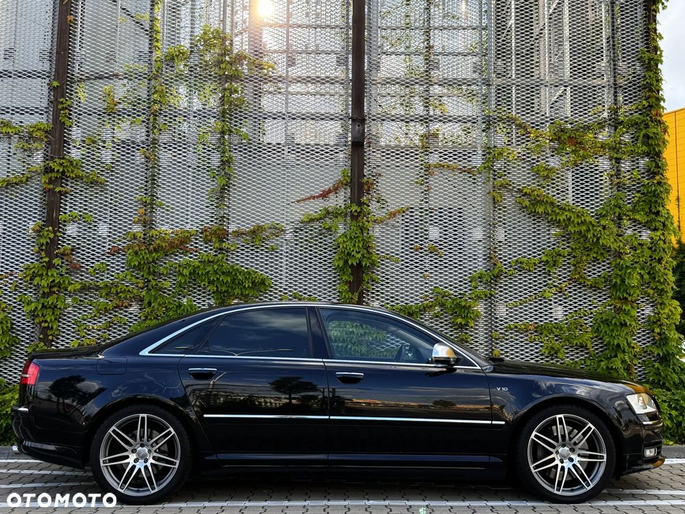 Audi S8 5.2 FSI Quattro - 6