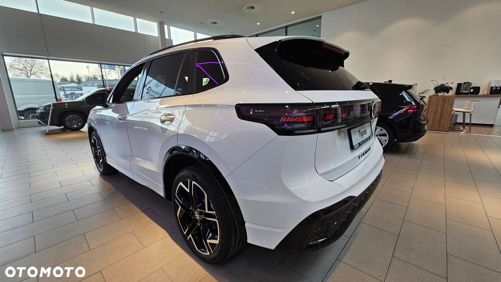 Volkswagen Tiguan - 11