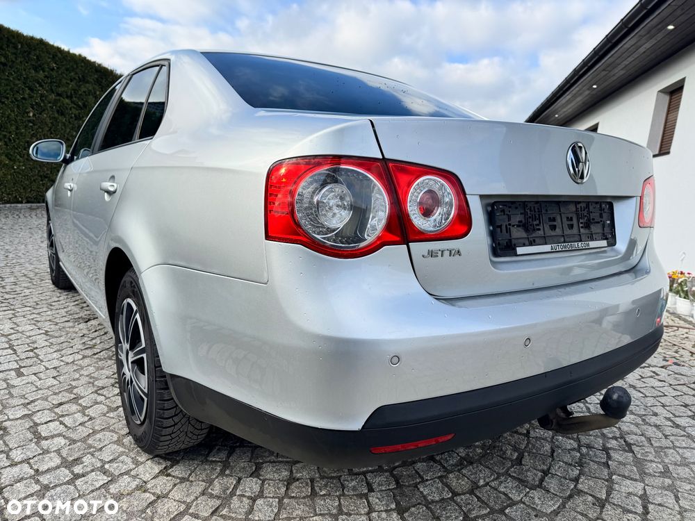 Volkswagen Jetta - 19