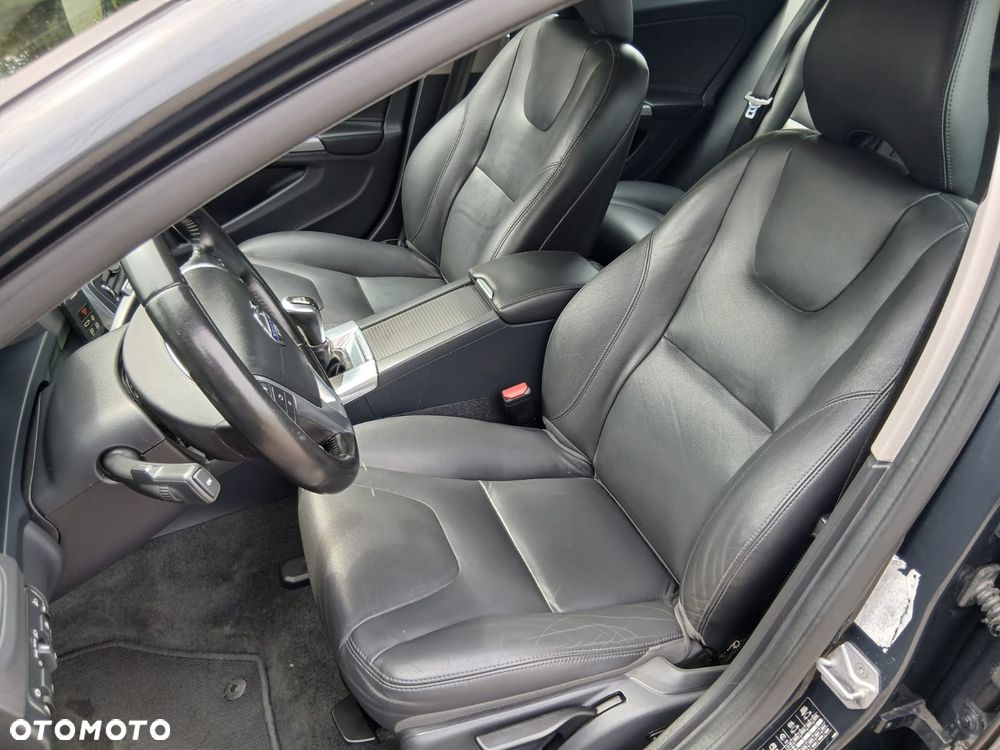 Volvo V60 D3 Summum - 21