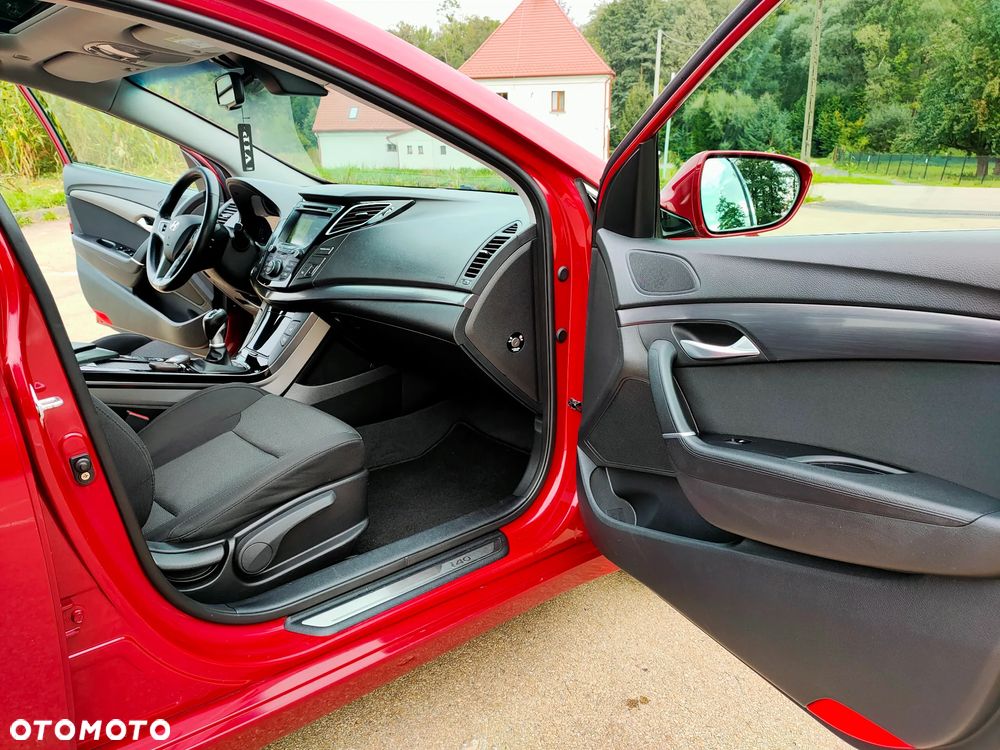 Hyundai i40 1.7 CRDi Premium - 17