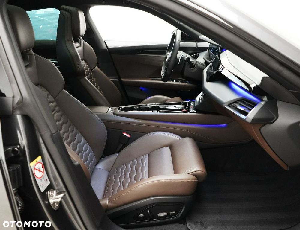 Audi e-tron GT - 18