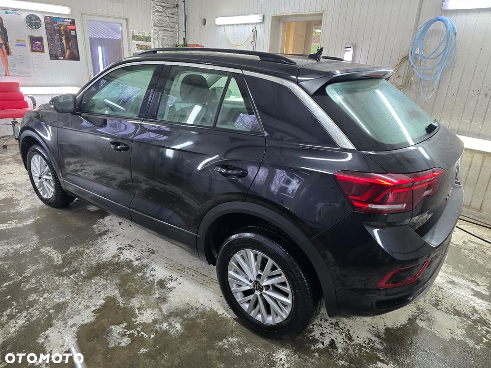 Volkswagen T-Roc - 3
