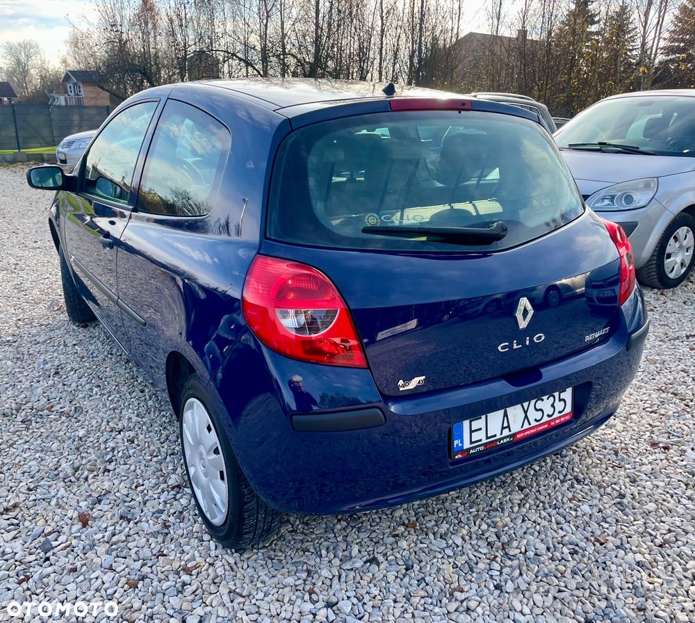 Renault Clio 1.2 16V 75 Dynamique - 15