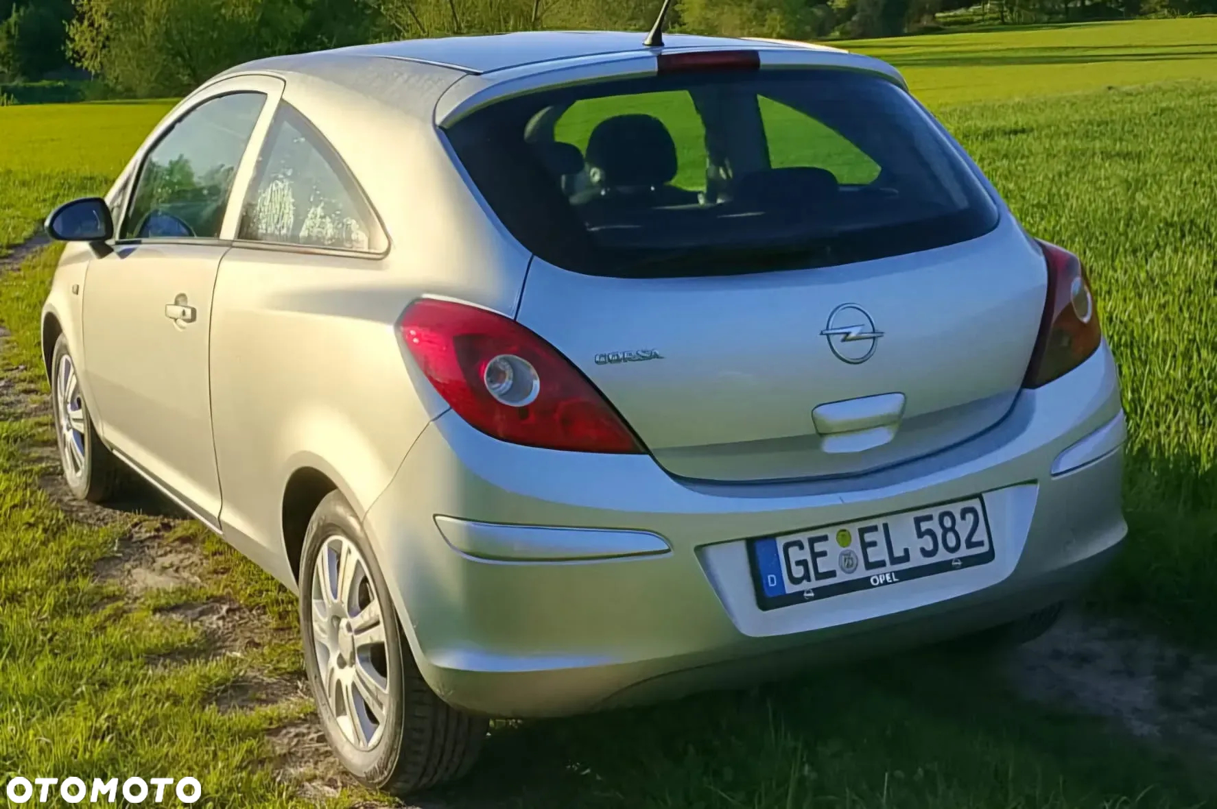 Opel Corsa 1.2 16V Edition / Active - 5
