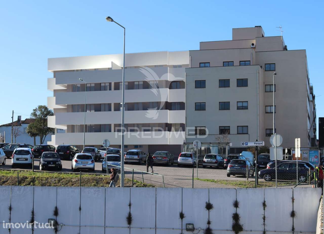 Apartamento de tipologia T3, Novo,  2 frentes, com terraço,varandas... - Grande imagem: 3/6