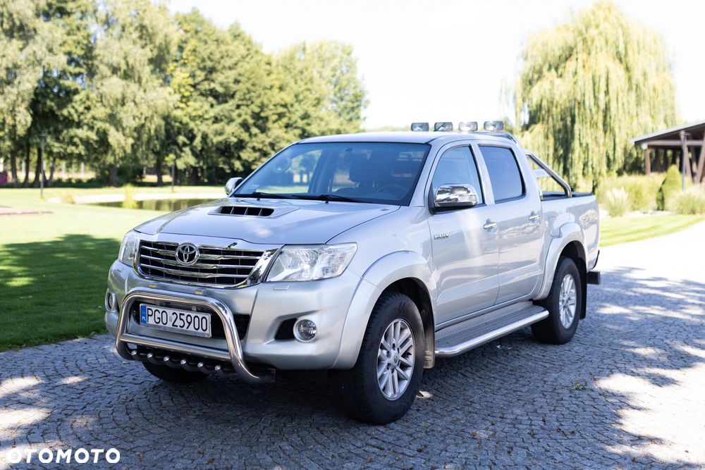 Toyota Hilux 3.0 D-4D SR5 - 1