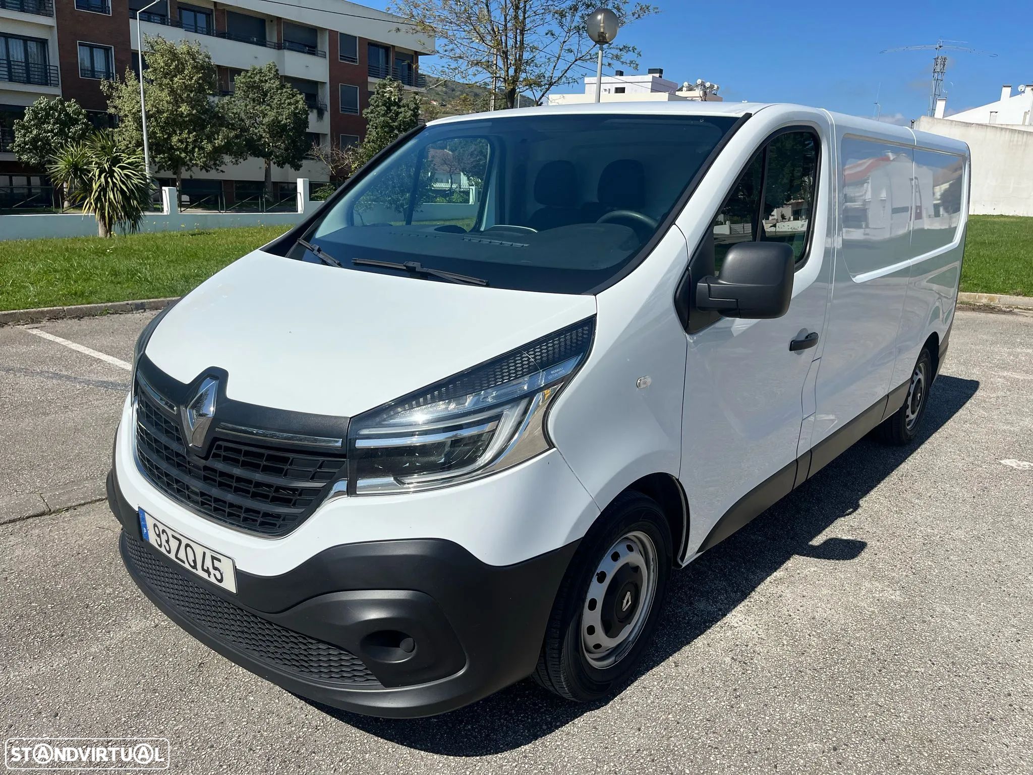 Renault TRAFIC 2.0 dCI 120cv - IVA DEDUTÍVEL - SISTEMA FRIO BALTRINA - 1