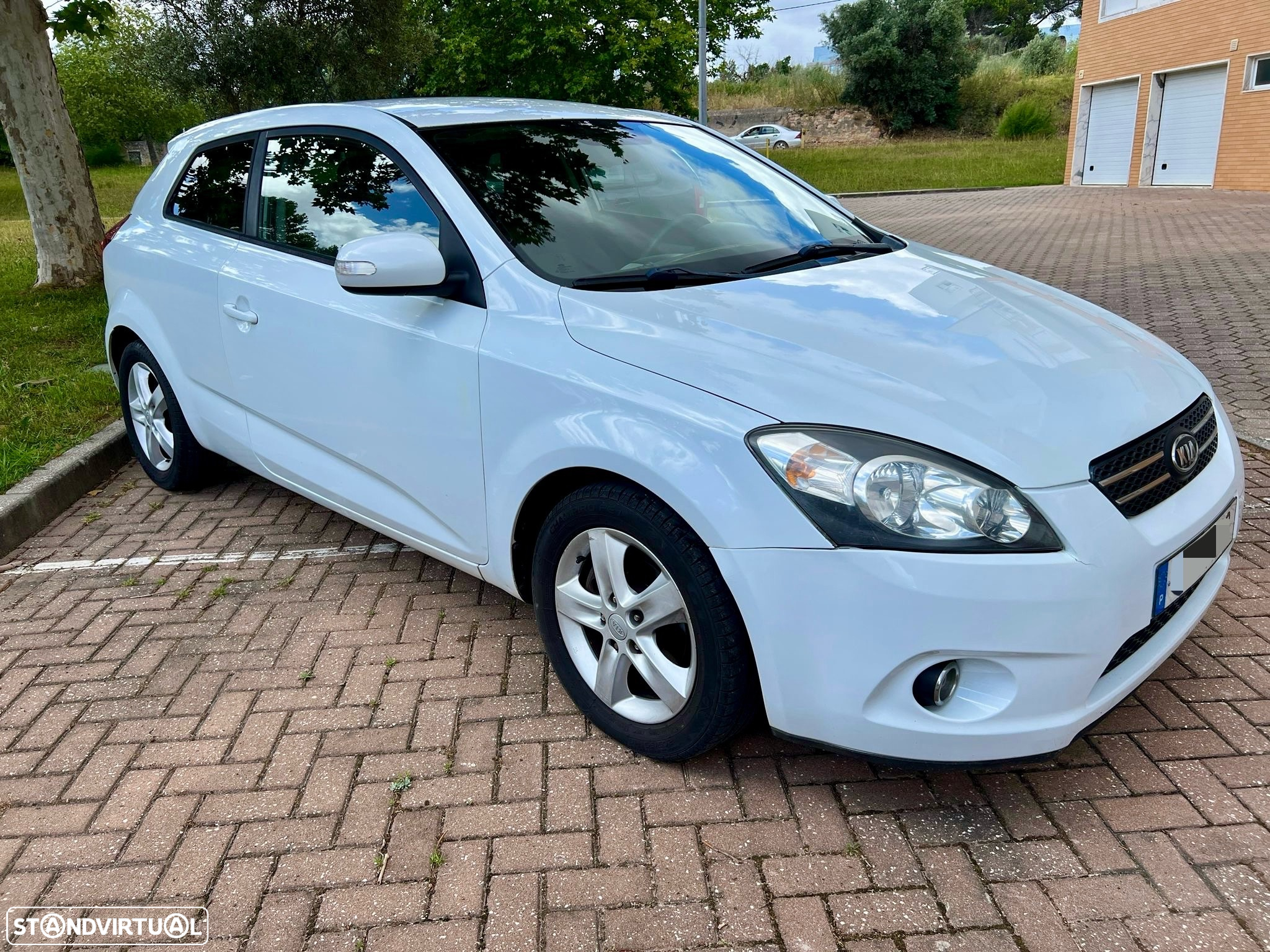 Kia Ceed S Coupé 1.6 CRDi EX - 6